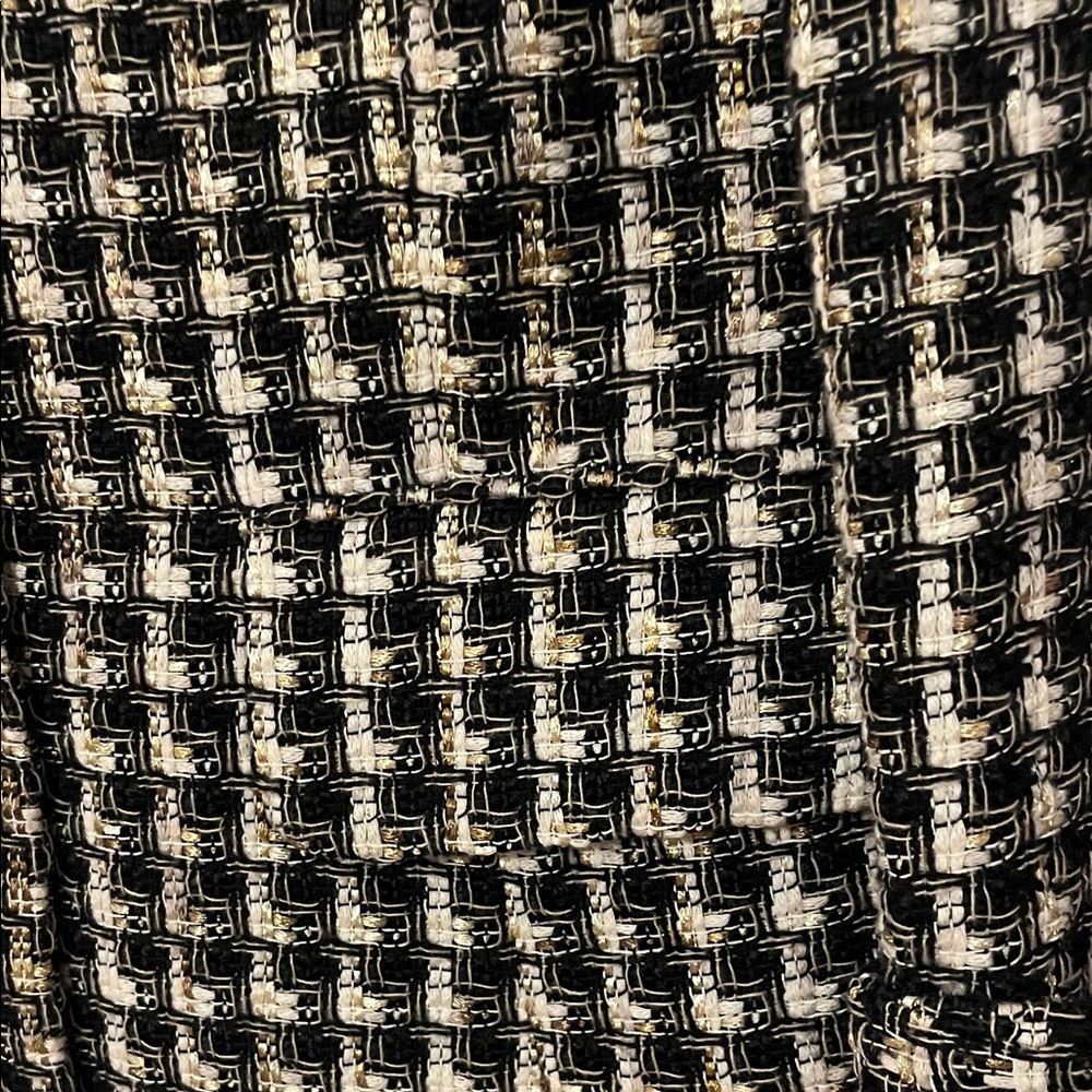 Classic Black, White & Gold Tweed Tailored Jacket size 4 - Picture 7 of 9